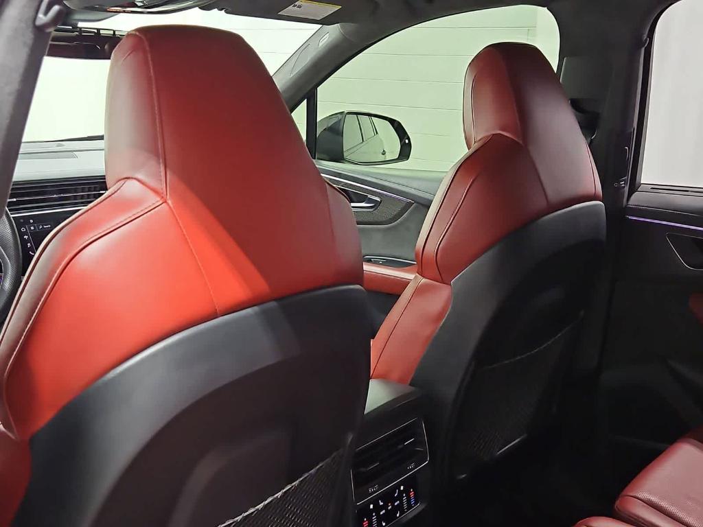used 2021 Audi SQ7 car, priced at $43,489