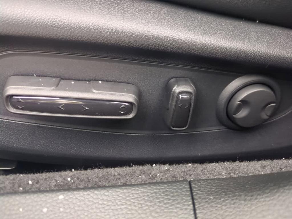 new 2025 Honda Accord Hybrid car, priced at $32,800