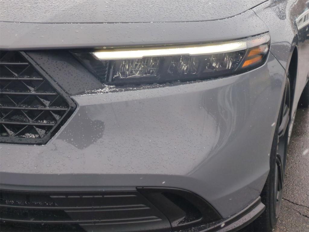 new 2025 Honda Accord Hybrid car, priced at $35,300