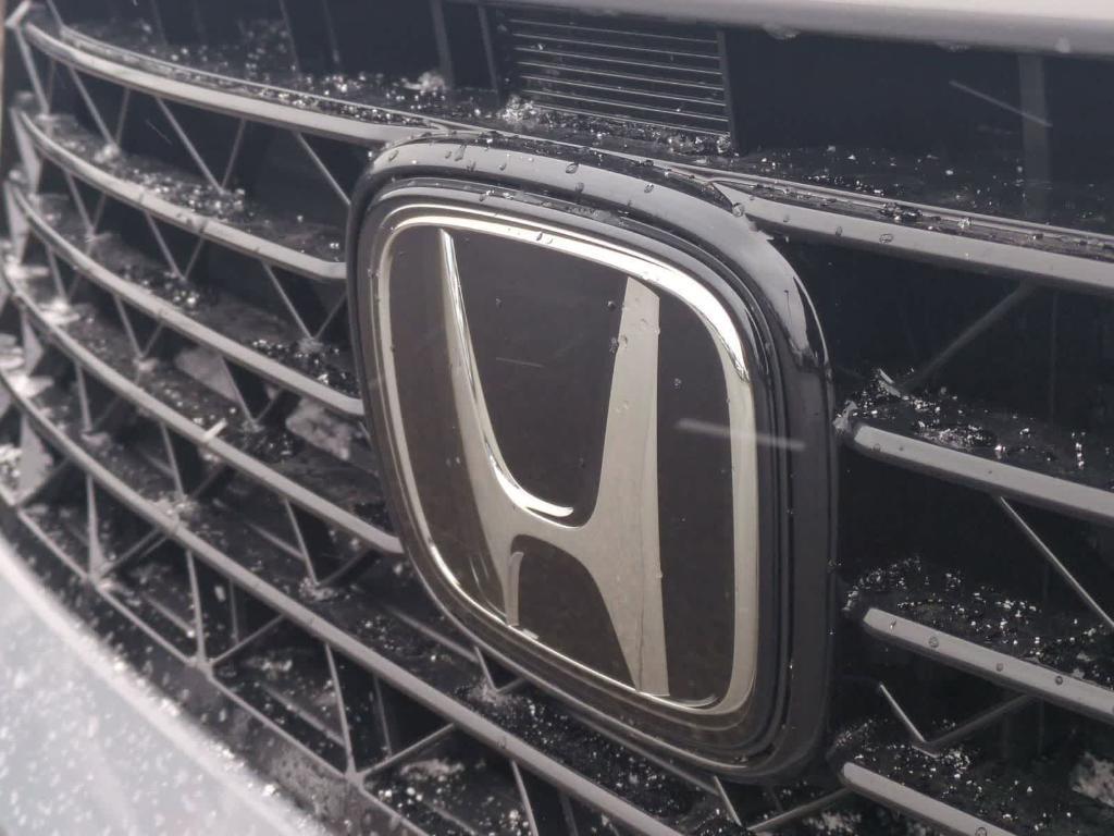 new 2025 Honda Accord Hybrid car, priced at $32,800