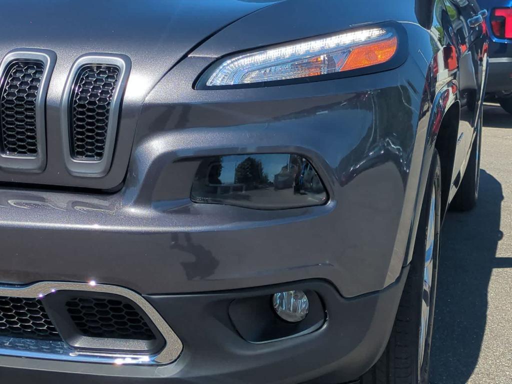 used 2018 Jeep Cherokee car, priced at $16,931