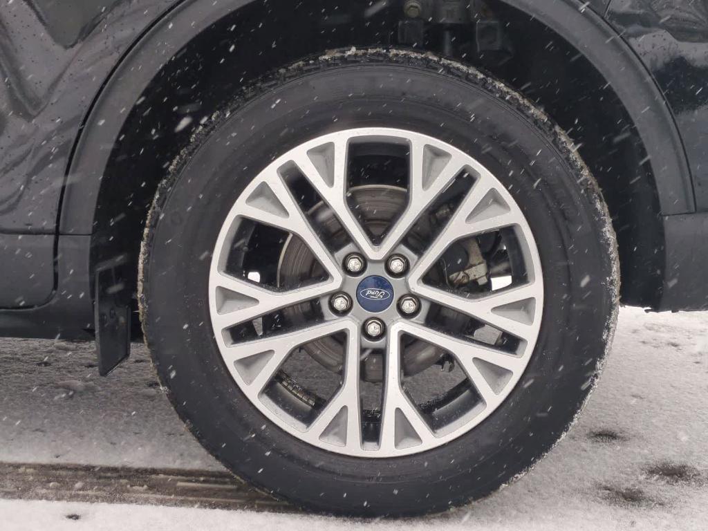 used 2022 Ford Escape car, priced at $19,000