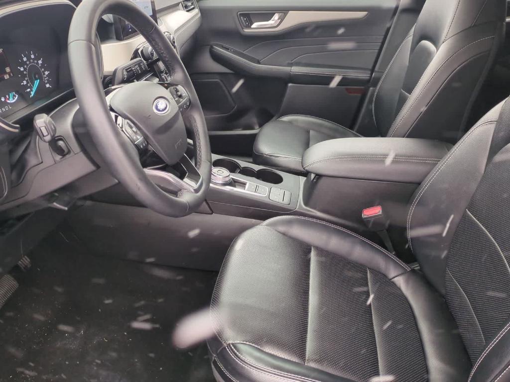used 2022 Ford Escape car, priced at $19,000