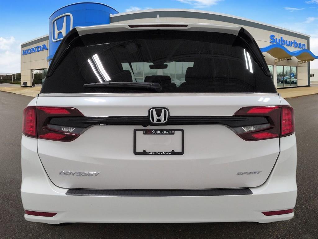 used 2024 Honda Odyssey car, priced at $33,054