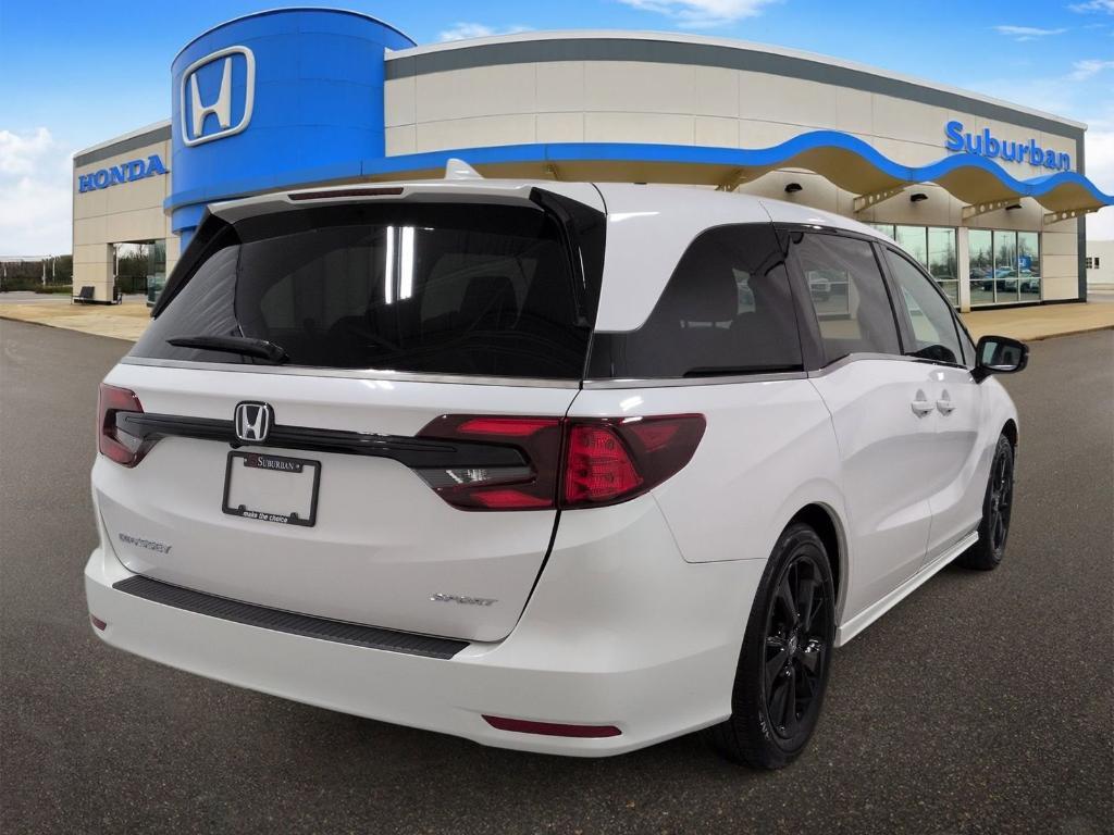 used 2024 Honda Odyssey car, priced at $33,054