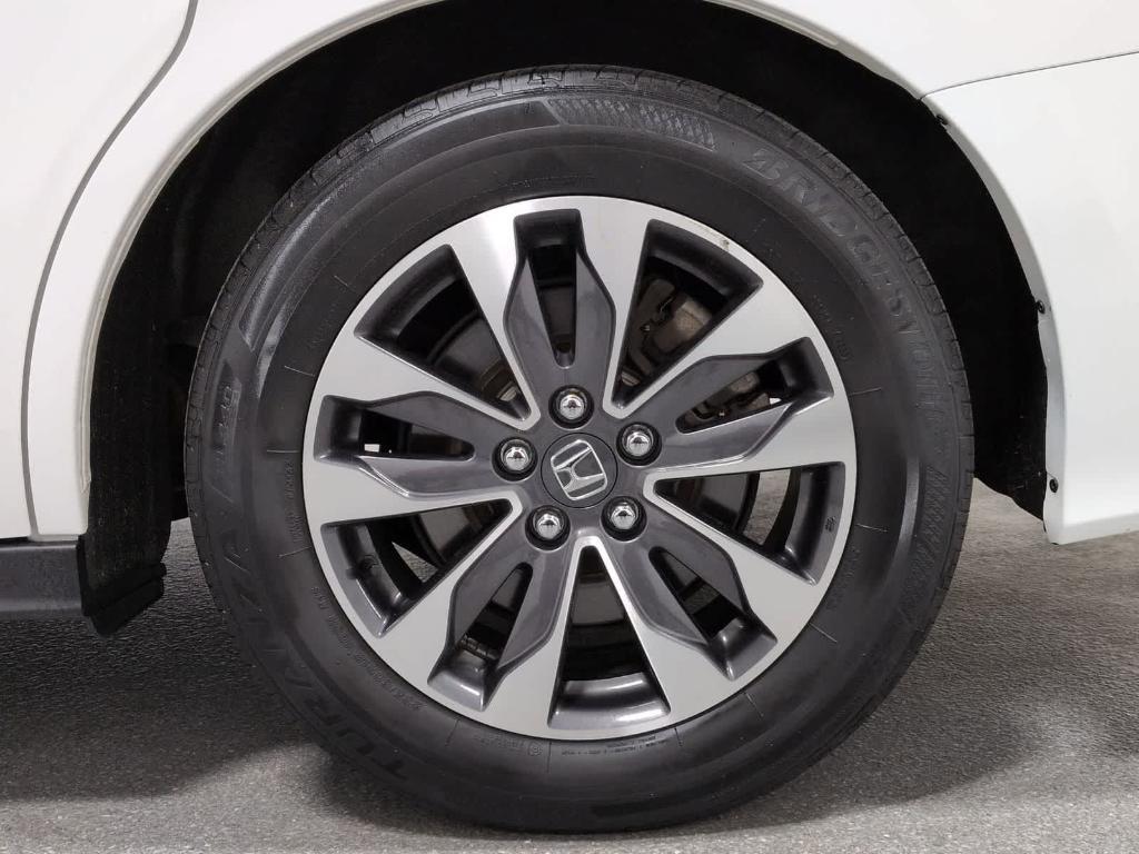 used 2024 Honda Odyssey car, priced at $35,723