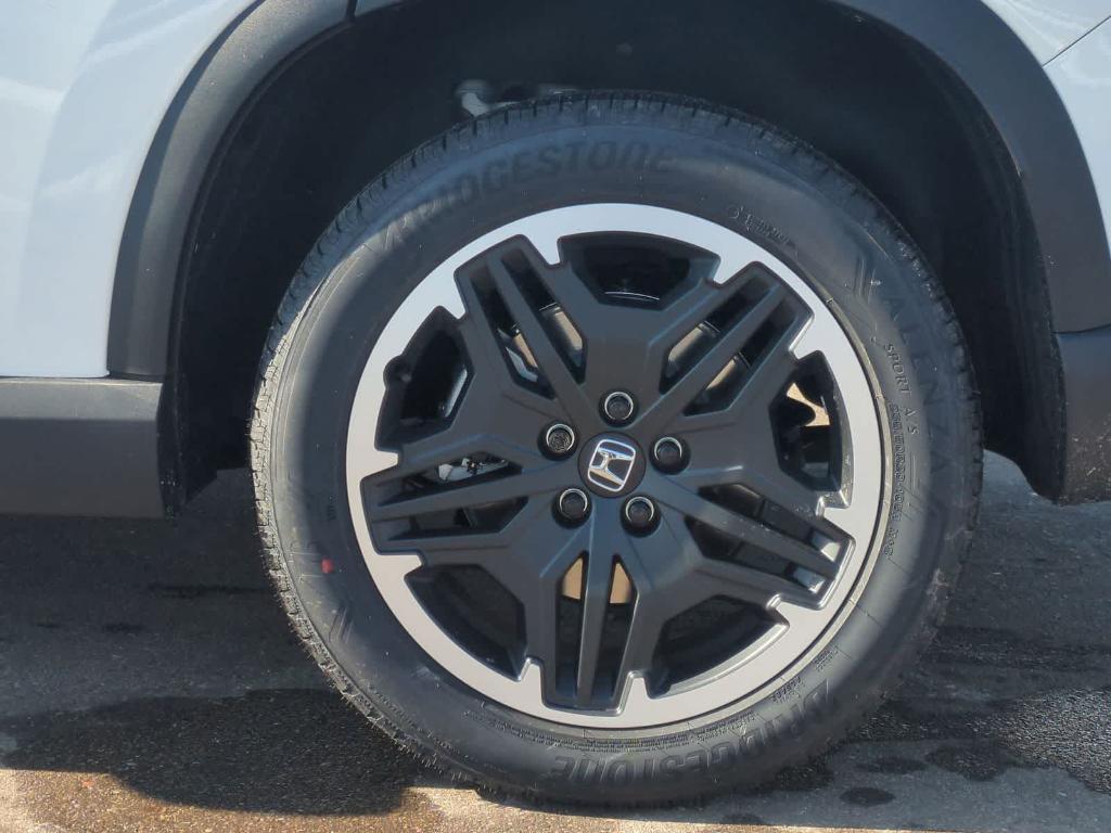 new 2026 Honda Pilot car, priced at $51,995