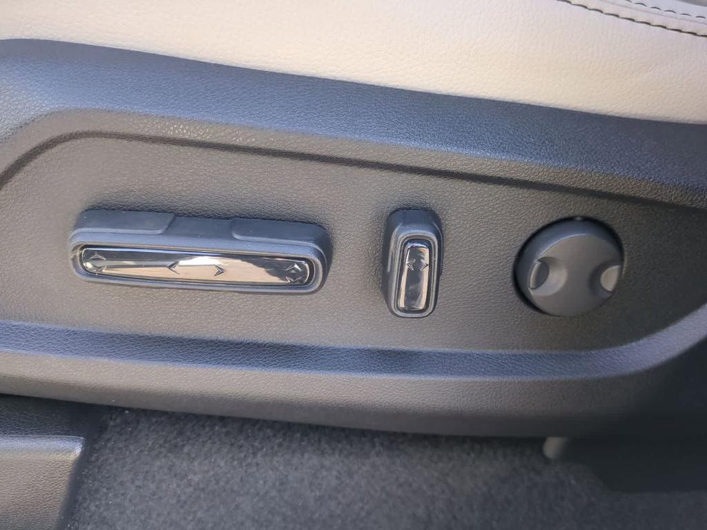 new 2026 Honda Pilot car, priced at $51,995