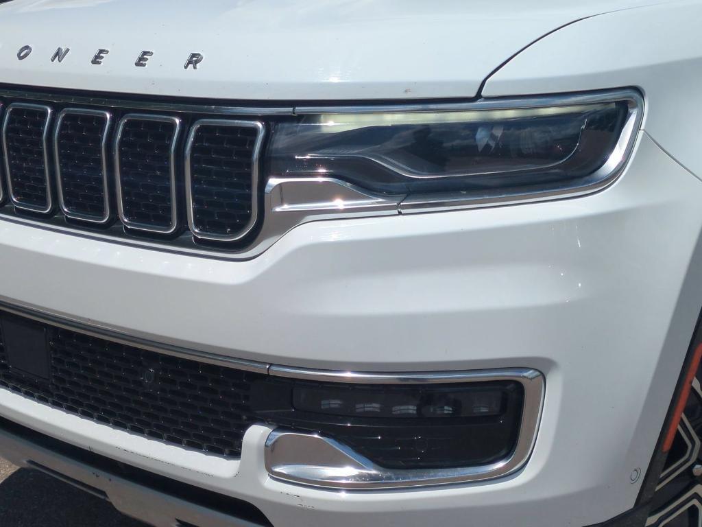 used 2024 Jeep Wagoneer car, priced at $37,900
