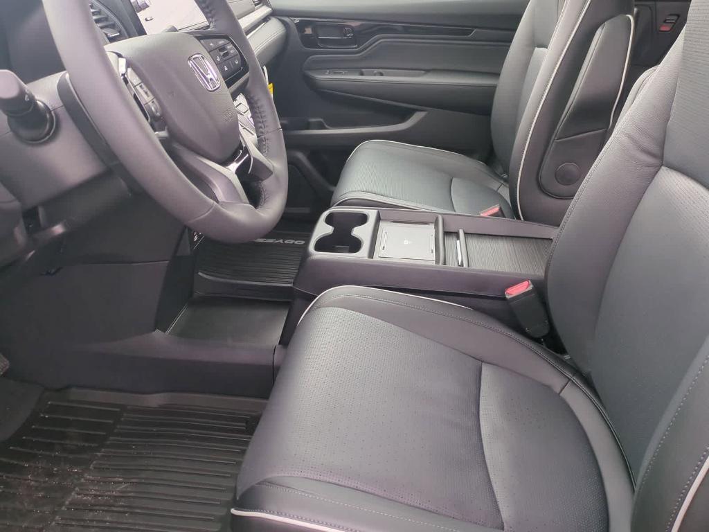 new 2026 Honda Odyssey car, priced at $49,051