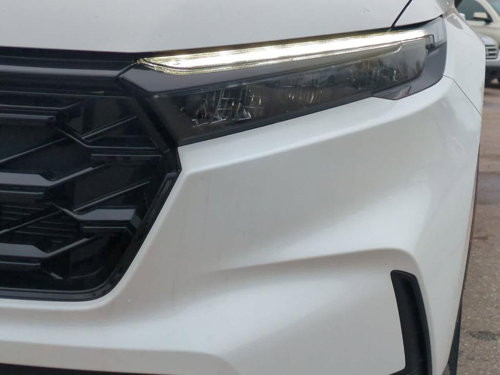 new 2026 Honda CR-V Hybrid car, priced at $38,196