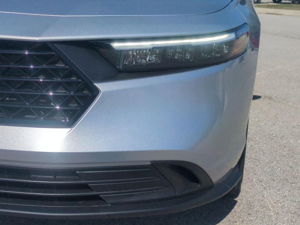 new 2026 Honda Accord Hybrid car, priced at $33,502