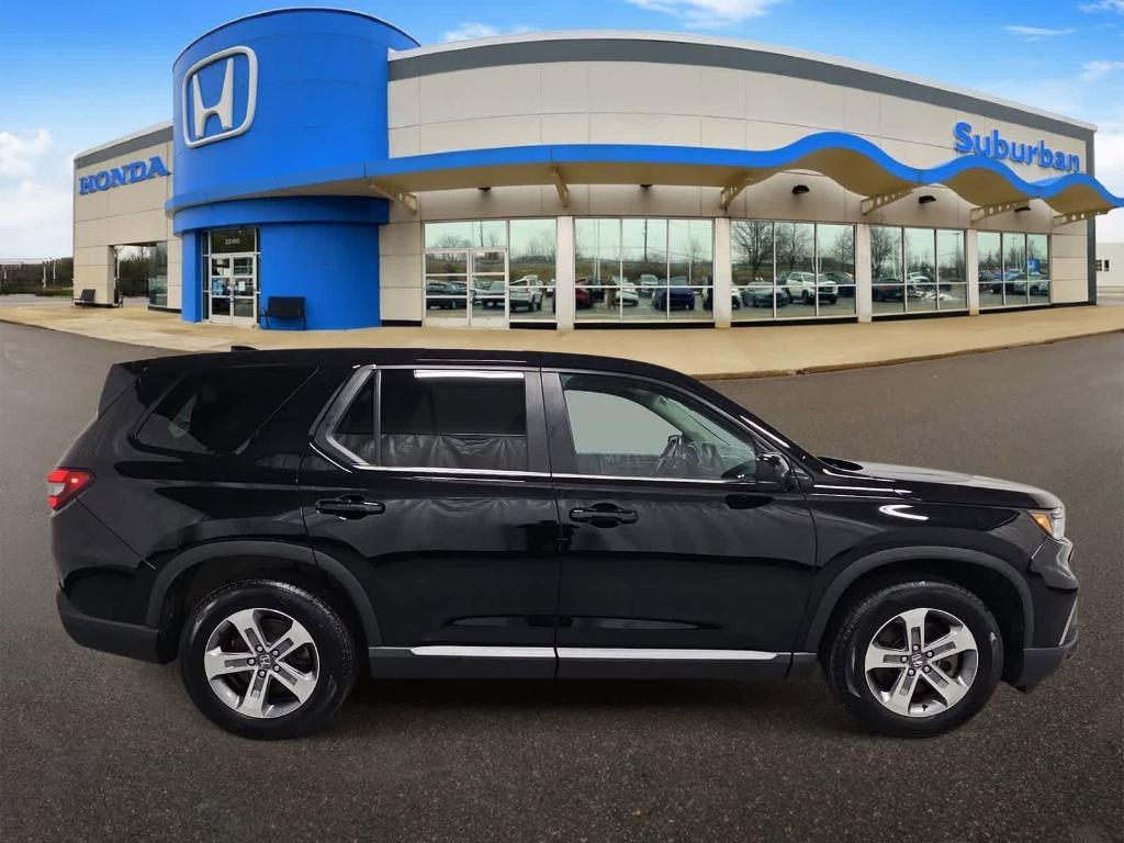 used 2025 Honda Pilot car