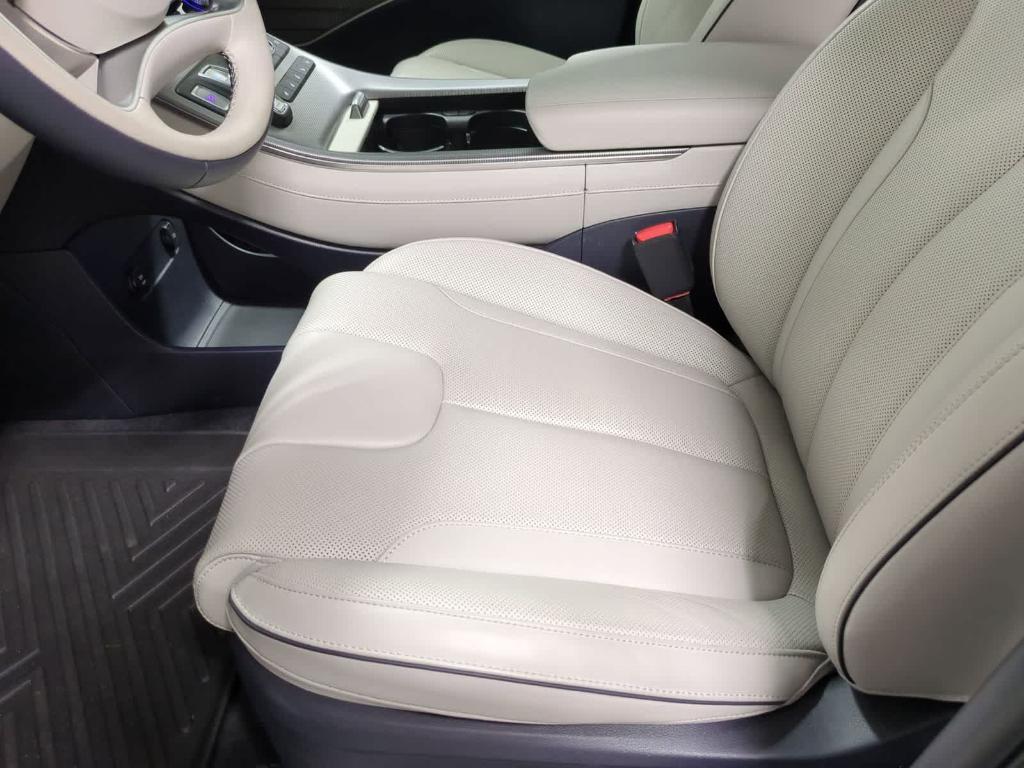 used 2025 Hyundai Palisade car, priced at $46,802