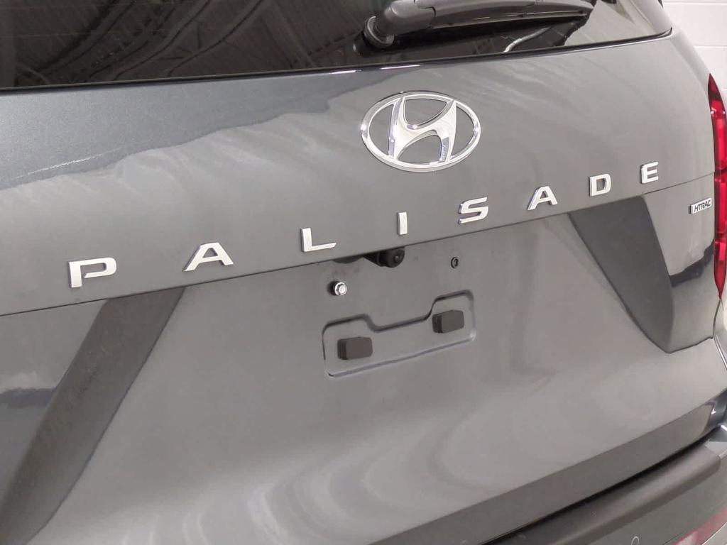 used 2025 Hyundai Palisade car, priced at $46,802