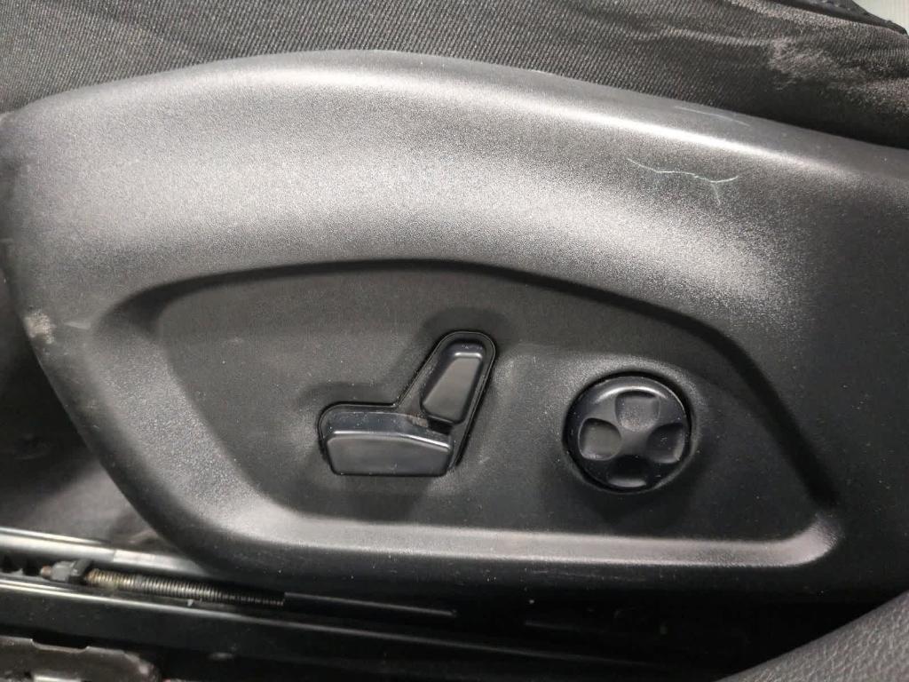 used 2019 Jeep Compass car, priced at $13,024