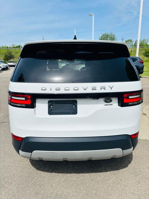 used 2018 Land Rover Discovery car, priced at $16,115