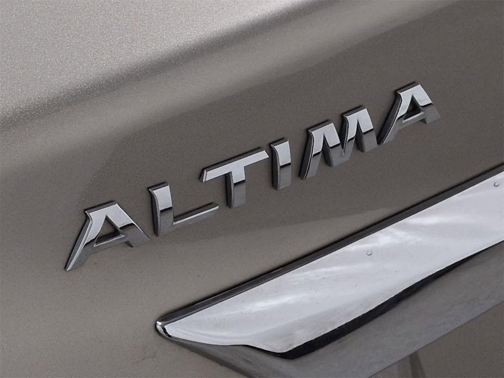 used 2015 Nissan Altima car, priced at $6,675