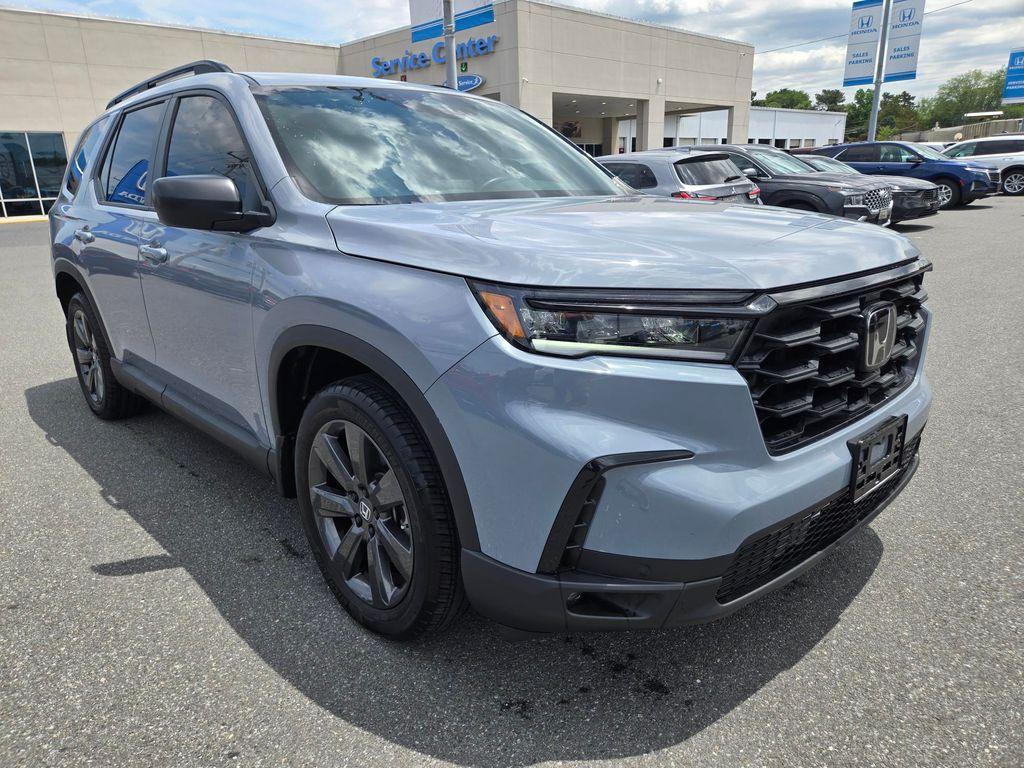used 2025 Honda Pilot car, priced at $43,901