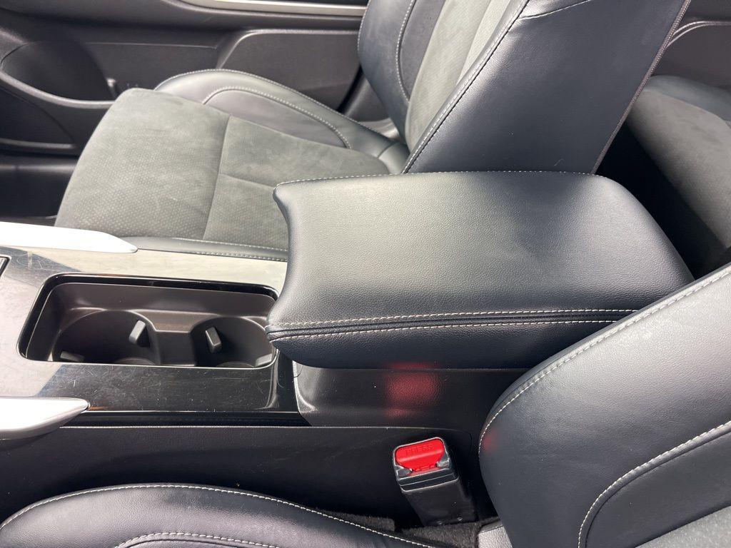 used 2025 Mitsubishi Eclipse Cross car, priced at $25,903