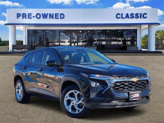 used 2025 Chevrolet Trax car, priced at $18,498