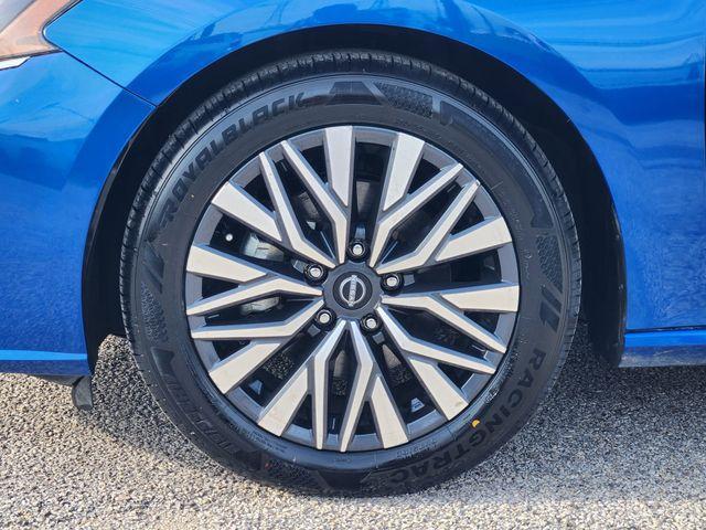 used 2025 Nissan Altima car, priced at $20,464