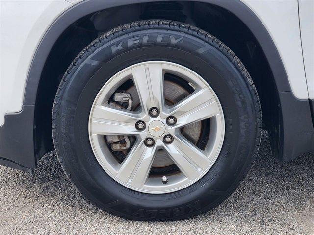 used 2022 Chevrolet Trax car, priced at $15,495