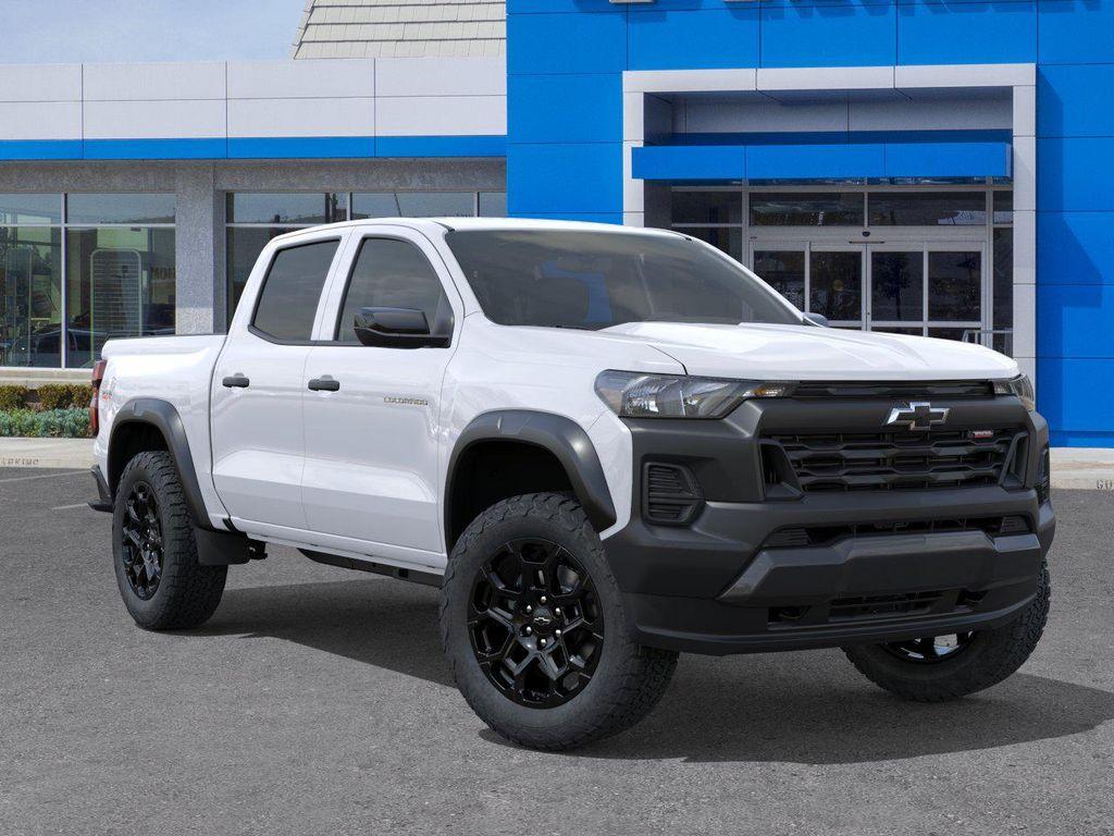 new 2026 Chevrolet Colorado car, priced at $43,615