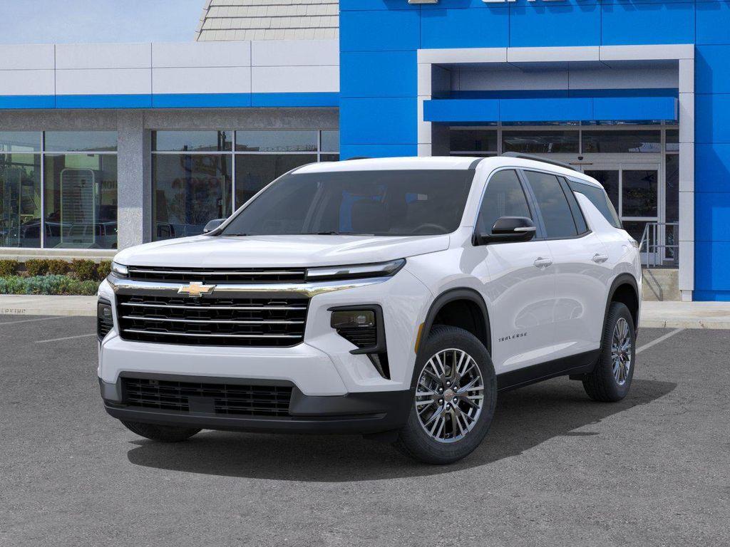 new 2026 Chevrolet Traverse car, priced at $42,995