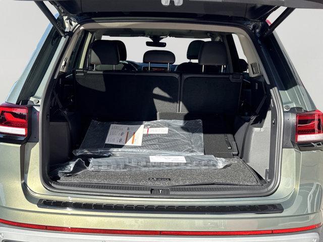 new 2026 Volkswagen Atlas car, priced at $48,022