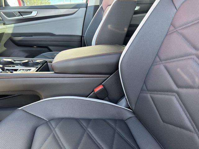 new 2026 Volkswagen Atlas car, priced at $48,022