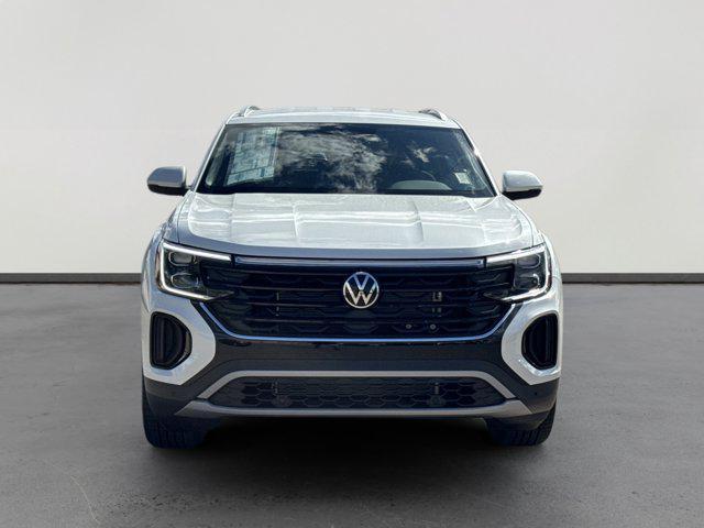 new 2026 Volkswagen Atlas Cross Sport car, priced at $43,191