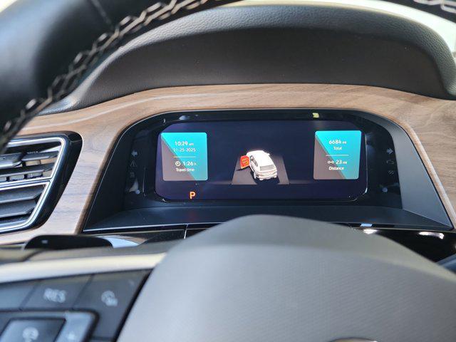 used 2025 Volkswagen Atlas car, priced at $31,000