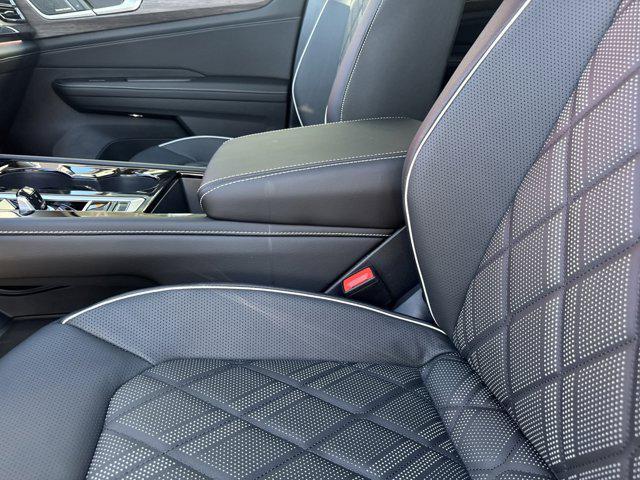 new 2026 Volkswagen Atlas car, priced at $55,285