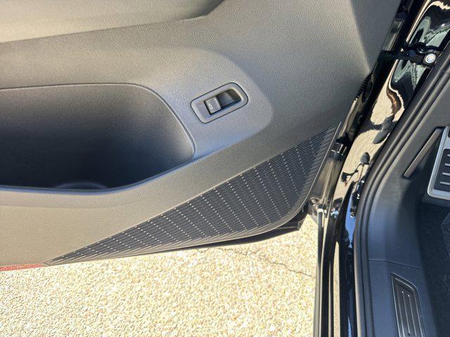 new 2026 Volkswagen Atlas car, priced at $54,589