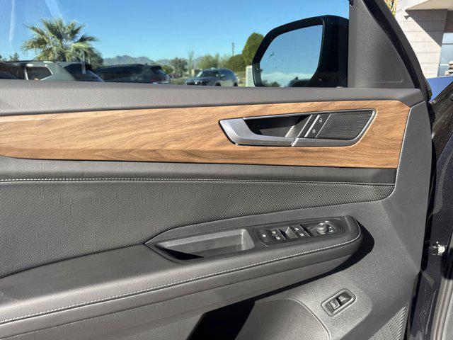 new 2026 Volkswagen Atlas car, priced at $47,347