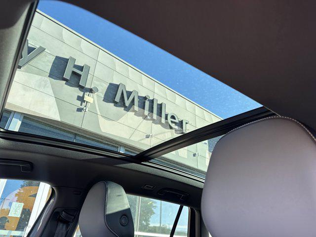 new 2025 Volkswagen Tiguan car, priced at $35,565