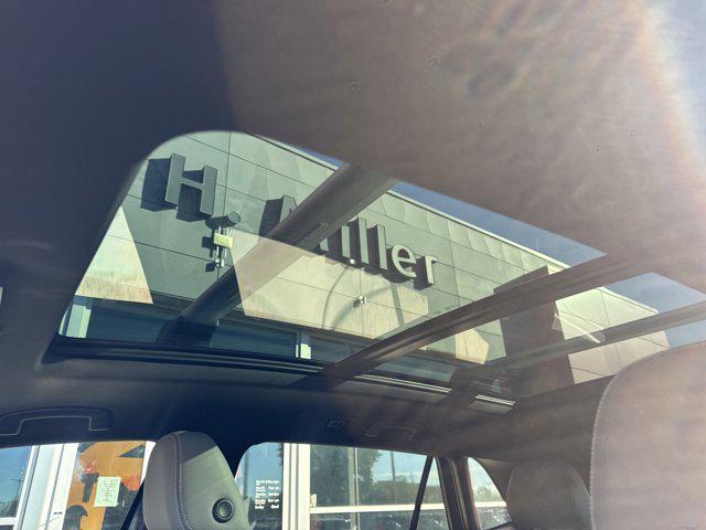 new 2026 Volkswagen Atlas Cross Sport car, priced at $50,918