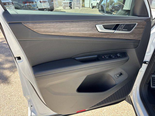 new 2026 Volkswagen Atlas car, priced at $55,820