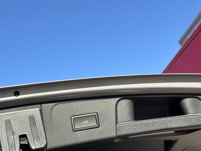 new 2026 Volkswagen Atlas car, priced at $55,383