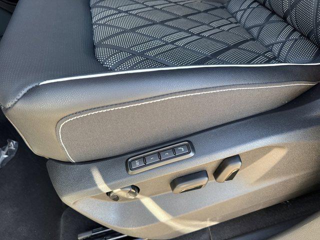 new 2026 Volkswagen Atlas car, priced at $55,383