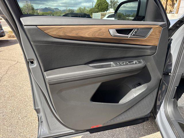 new 2026 Volkswagen Atlas car, priced at $48,296