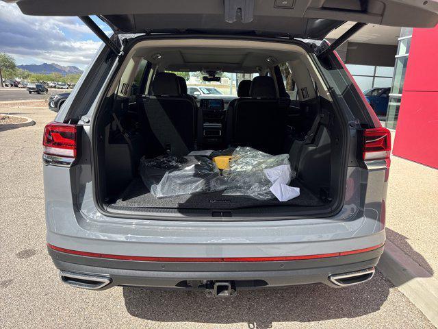 new 2026 Volkswagen Atlas car, priced at $48,296