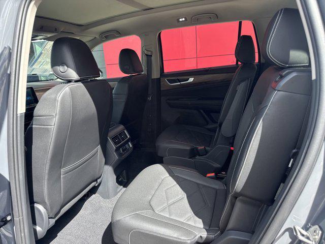 new 2026 Volkswagen Atlas car, priced at $48,296