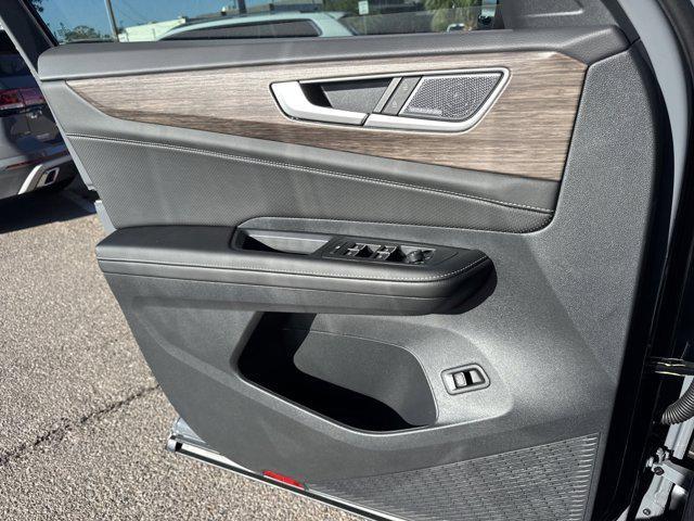 new 2026 Volkswagen Atlas car, priced at $55,222