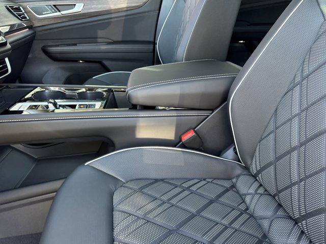 new 2026 Volkswagen Atlas car, priced at $55,222