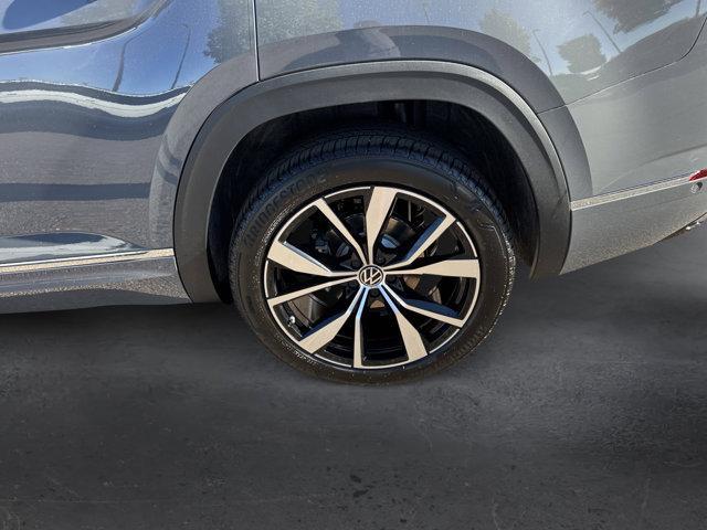 new 2026 Volkswagen Atlas car, priced at $55,222