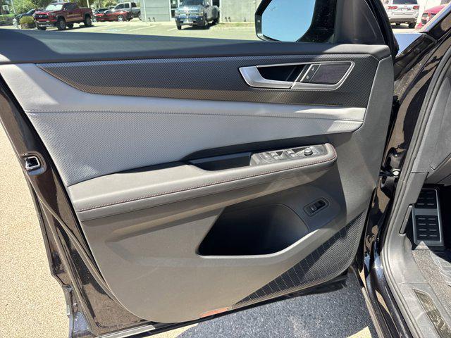 new 2025 Volkswagen Atlas car, priced at $45,913