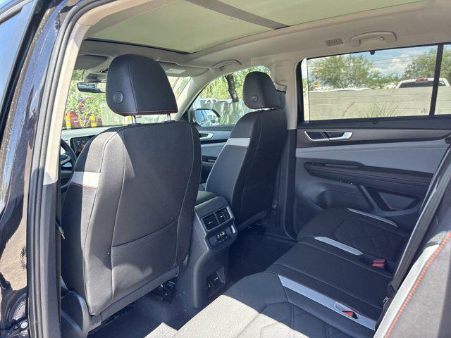 new 2025 Volkswagen Atlas car, priced at $45,913