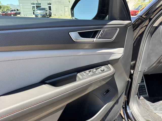 new 2025 Volkswagen Atlas car, priced at $45,913